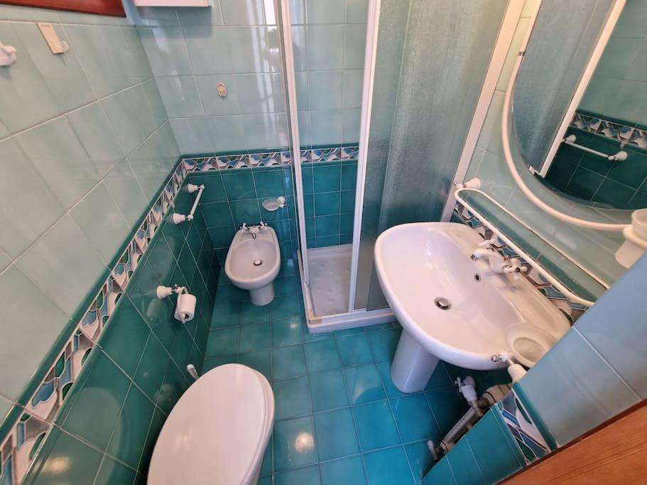 Silver Sands Finale Ligure - Traditional Apartment - 4 Beds & Terrace By The Beach Exterior foto
